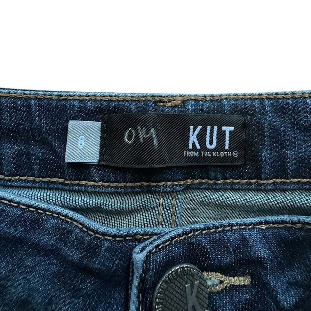 KUT FROM THE KLOTH | NWOT GIDGET FRAY MID-RISE DENIM SHORTS | 6 - Picture 9 of 9